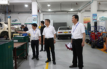 平湖政協(xié)調(diào)研交校2(余貽欽)_副本.jpg 平湖政協(xié)調(diào)研交校2(余貽欽)_副本.jpg